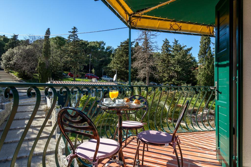 Romansa Apartmán *